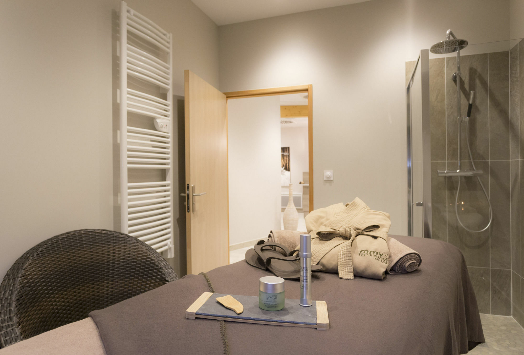 Hotel Club Mmv Les Arolles **** Val Thorens Exterior photo