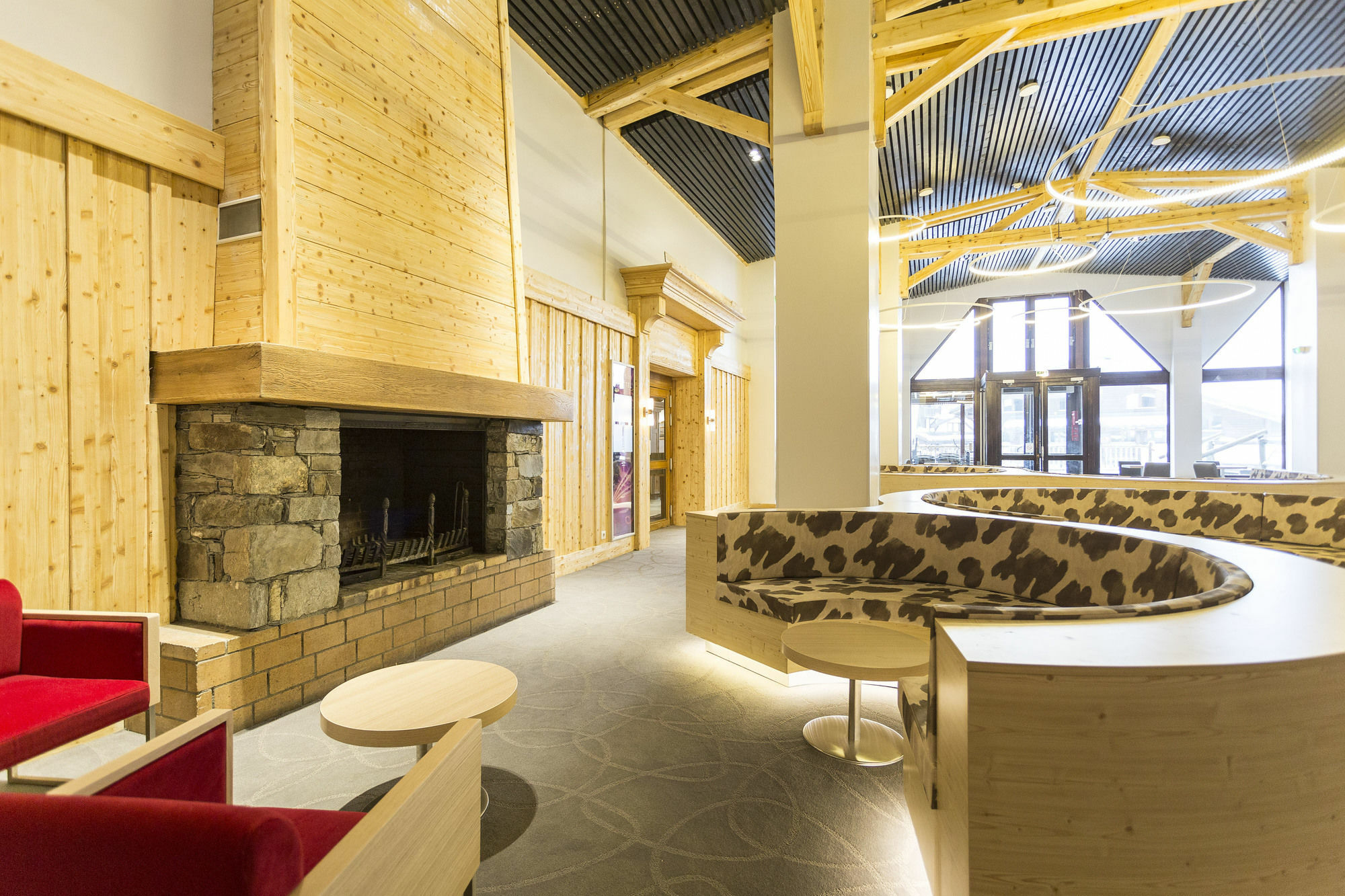 Hotel Club Mmv Les Arolles **** Val Thorens Exterior photo